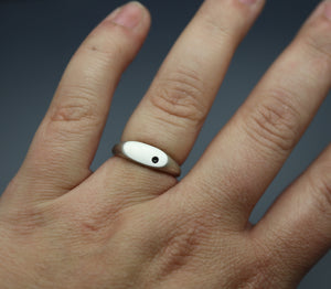Unisex Cremains Ring Band with Viewing Window - Ashley Lozano Jewelry