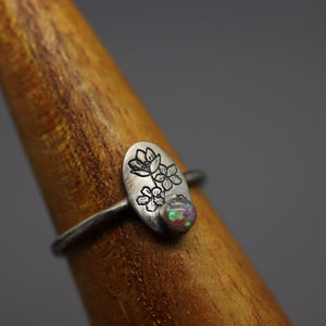 Flower Engraved Cremation Ring